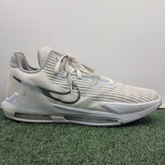 Nike Lebron Witness 6 Men's Size 15 Basketball Sneakers Daily Walking White Gray - Picture 2 of 16